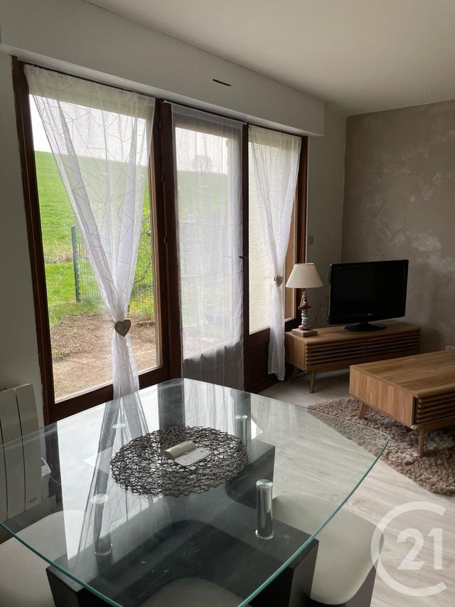 Appartement F2 &agrave; louer - 2 pi&egrave;ces - 33,90 m2 - Longevilles Mont D Or - 25 - FRANCHE-COMTE