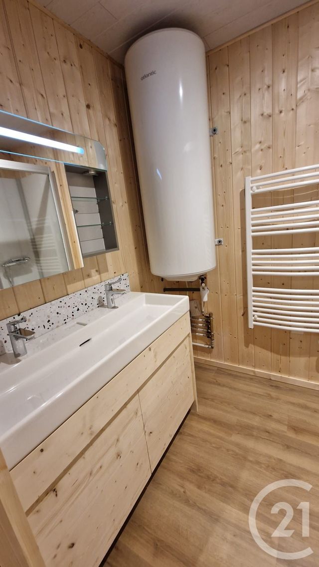 Appartement F3 &agrave; louer - 3 pi&egrave;ces - 100 m2 - Remoray Boujeons - 25 - FRANCHE-COMTE