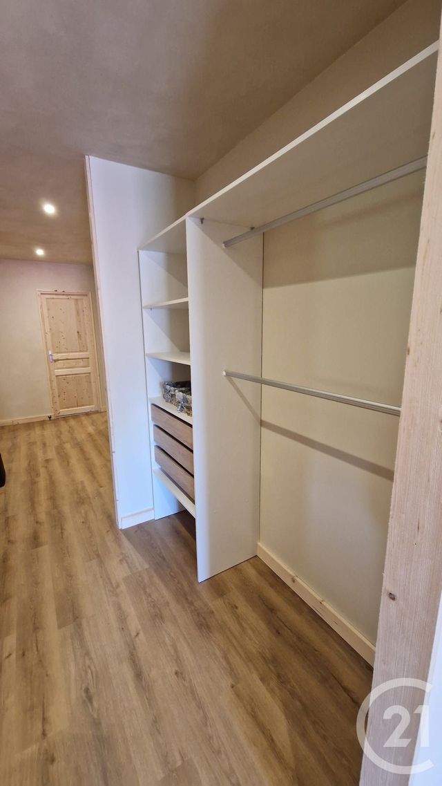Appartement F3 &agrave; louer - 3 pi&egrave;ces - 100 m2 - Remoray Boujeons - 25 - FRANCHE-COMTE