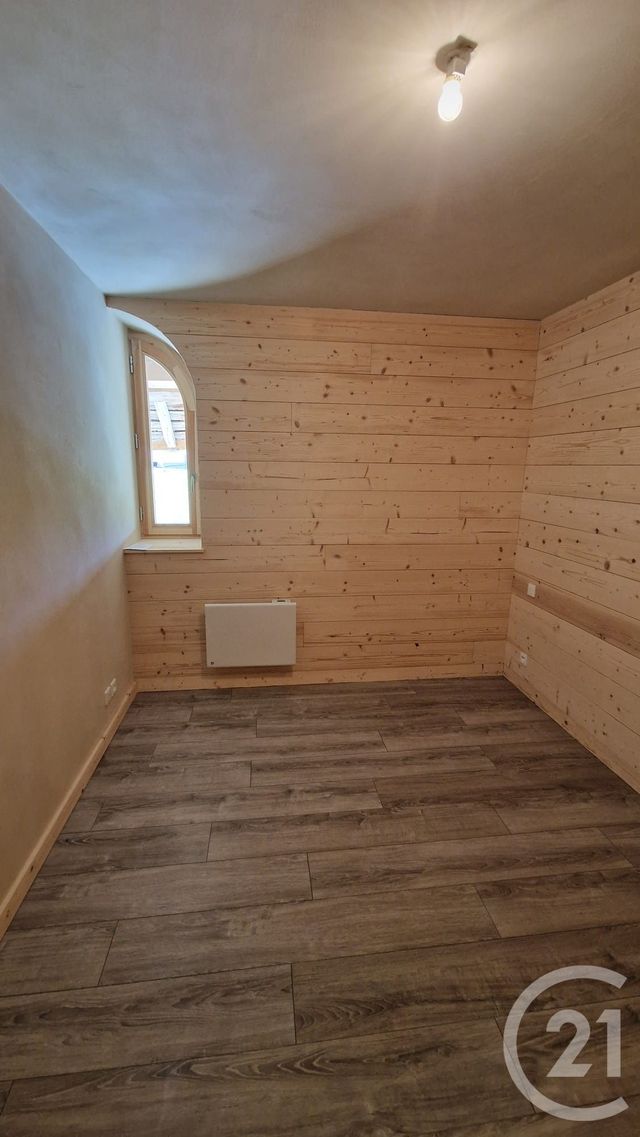 Appartement F3 &agrave; louer - 3 pi&egrave;ces - 100 m2 - Remoray Boujeons - 25 - FRANCHE-COMTE