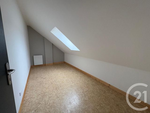 Appartement F4 &agrave; louer - 4 pi&egrave;ces - 71,01 m2 - St Point Lac - 25 - FRANCHE-COMTE
