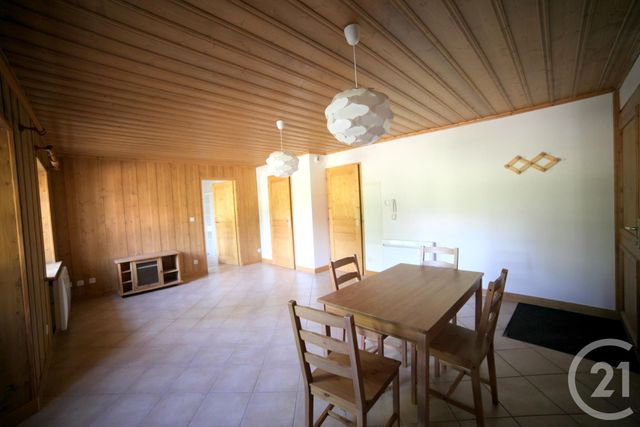 Appartement F2 &agrave; louer - 2 pi&egrave;ces - 38,98 m2 - Rochejean - 25 - FRANCHE-COMTE