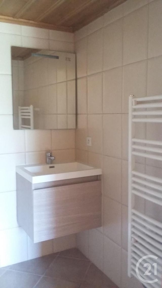 Appartement F2 &agrave; louer - 2 pi&egrave;ces - 38,98 m2 - Rochejean - 25 - FRANCHE-COMTE