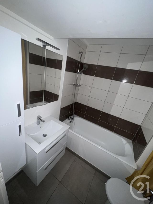 Appartement F1 &agrave; louer - 1 pi&egrave;ce - 26,64 m2 - Metabief - 25 - FRANCHE-COMTE