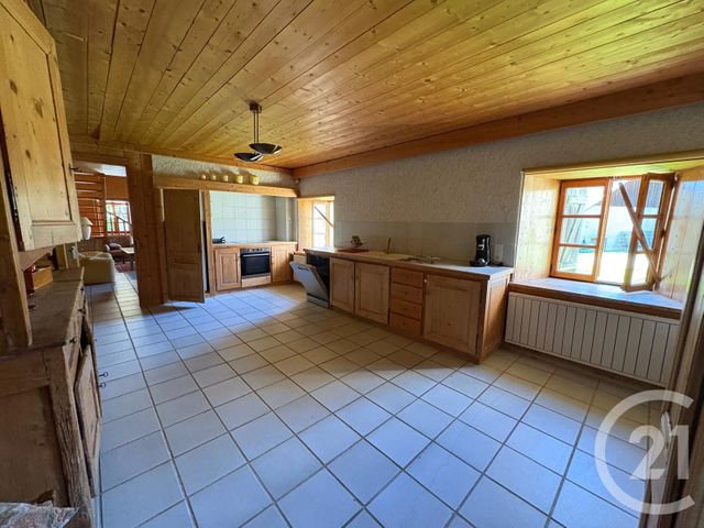 Appartement F3 à louer - 3 pièces - 83,60 m2 - Les Hopitaux Vieux - 25 - FRANCHE-COMTE