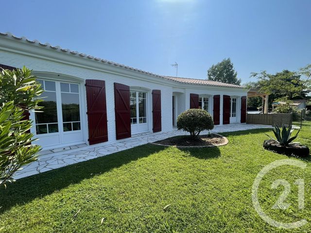 Maison à vendre - 6 pièces - 165 m2 - Le Perrier - 85 - PAYS-DE-LOIRE