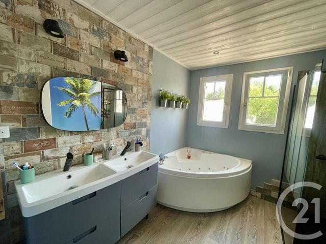 Maison à vendre - 6 pièces - 165 m2 - Le Perrier - 85 - PAYS-DE-LOIRE