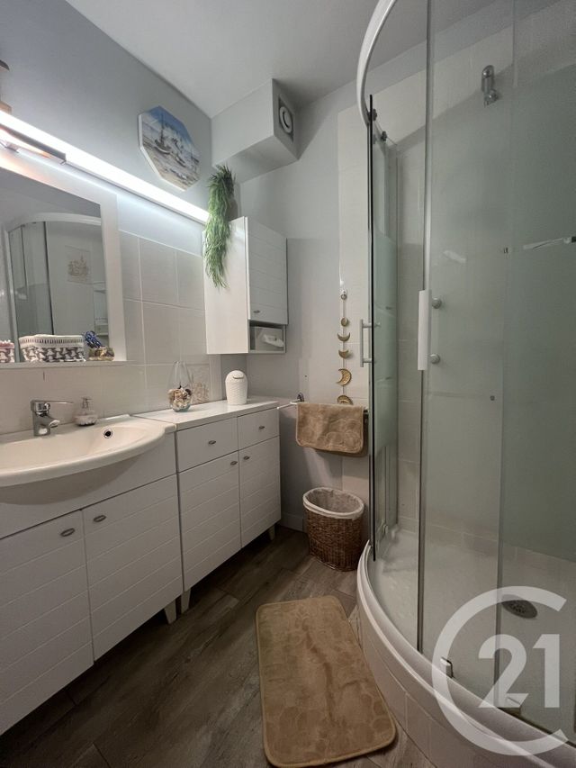 Appartement F2 &agrave; vendre - 2 pi&egrave;ces - 41,81 m2 - St Hilaire De Riez - 85 - PAYS-DE-LOIRE