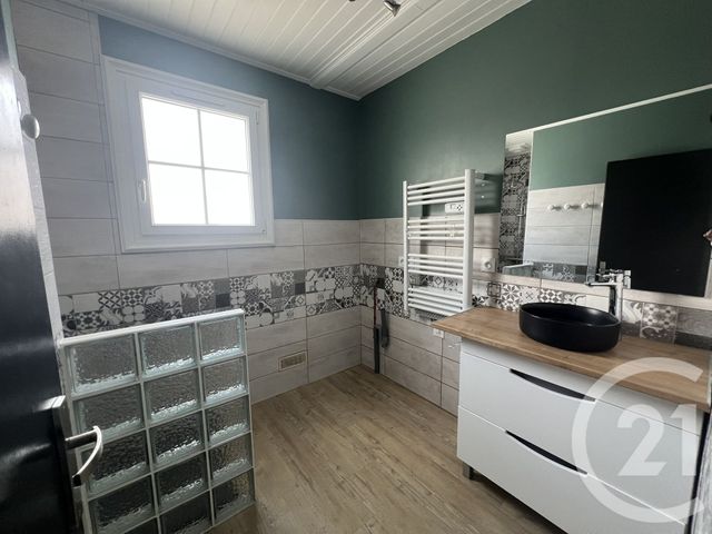 Maison &agrave; louer - 3 pi&egrave;ces - 82,64 m2 - Barbatre - 85 - PAYS-DE-LOIRE
