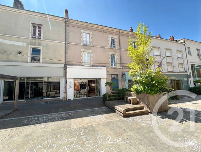Appartement F3 &agrave; vendre - 4 pi&egrave;ces - 106,10 m2 - La Roche Sur Yon - 85 - PAYS-DE-LOIRE