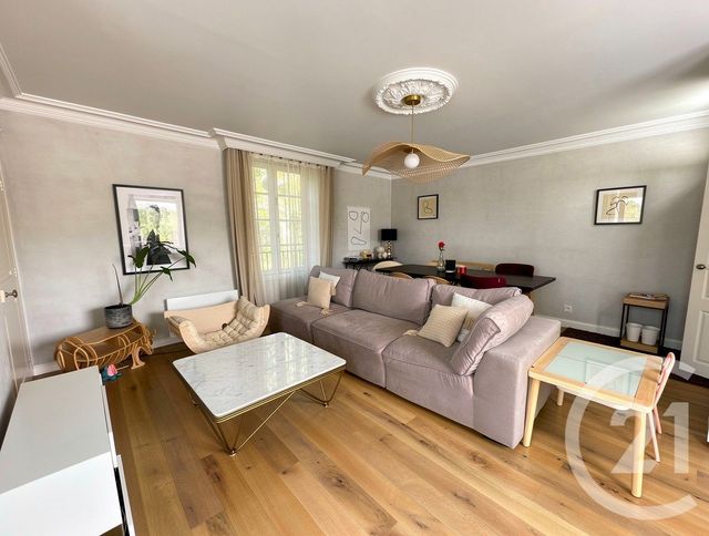 Appartement F3 &agrave; vendre - 4 pi&egrave;ces - 106,10 m2 - La Roche Sur Yon - 85 - PAYS-DE-LOIRE