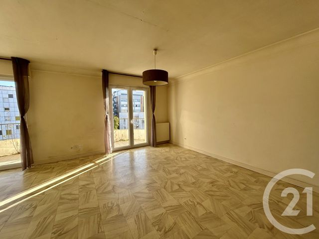Appartement F2 &agrave; vendre - 2 pi&egrave;ces - 67,14 m2 - La Roche Sur Yon - 85 - PAYS-DE-LOIRE