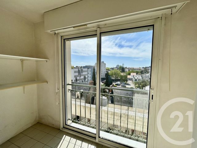 Appartement F2 &agrave; vendre - 2 pi&egrave;ces - 59 m2 - La Roche Sur Yon - 85 - PAYS-DE-LOIRE