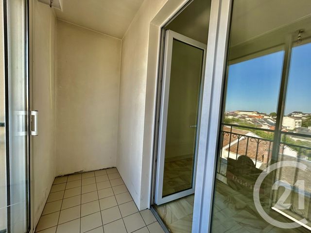 Appartement F2 &agrave; vendre - 2 pi&egrave;ces - 59 m2 - La Roche Sur Yon - 85 - PAYS-DE-LOIRE