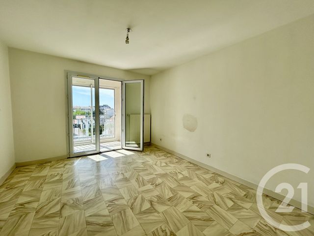 Appartement F2 &agrave; vendre - 2 pi&egrave;ces - 59 m2 - La Roche Sur Yon - 85 - PAYS-DE-LOIRE