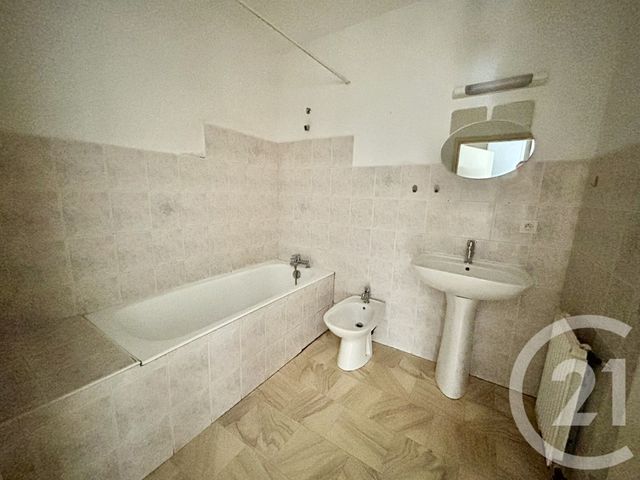Appartement F2 &agrave; vendre - 2 pi&egrave;ces - 67 m2 - La Roche Sur Yon - 85 - PAYS-DE-LOIRE