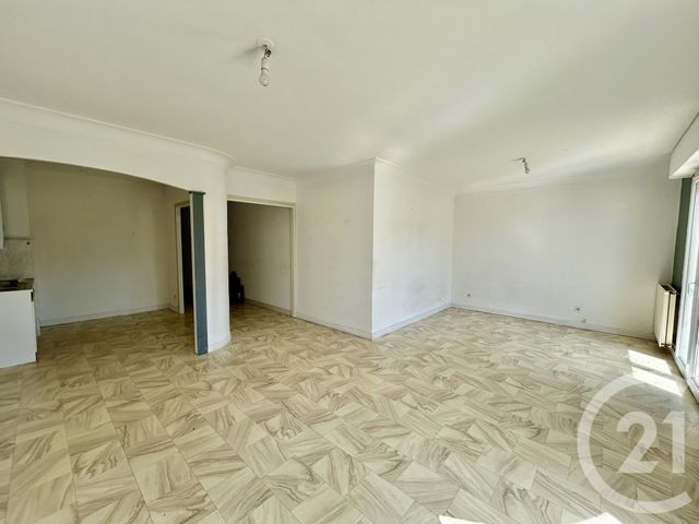 Appartement F2 &agrave; vendre - 2 pi&egrave;ces - 67 m2 - La Roche Sur Yon - 85 - PAYS-DE-LOIRE