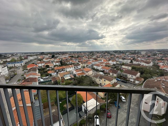 Appartement F3 à vendre - 3 pièces - 68 m2 - La Roche Sur Yon - 85 - PAYS-DE-LOIRE