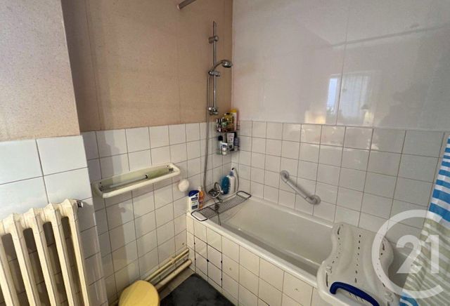 Appartement F3 &agrave; vendre - 3 pi&egrave;ces - 68 m2 - La Roche Sur Yon - 85 - PAYS-DE-LOIRE