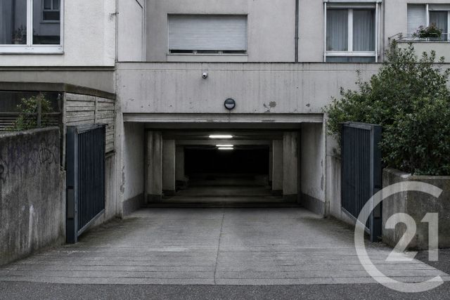 parking - LA ROCHE SUR YON - 85