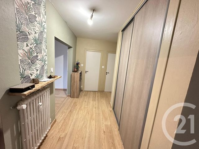 Appartement F4 à vendre - 4 pièces - 75,30 m2 - La Roche Sur Yon - 85 - PAYS-DE-LOIRE