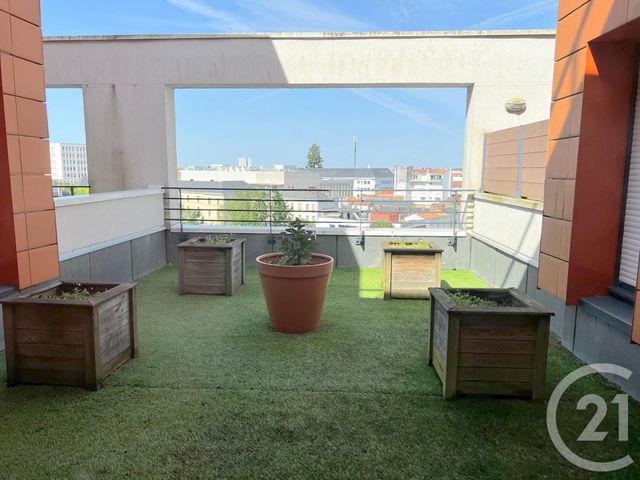Appartement à vendre - 4 pièces - 121,62 m2 - La Roche Sur Yon - 85 - PAYS-DE-LOIRE