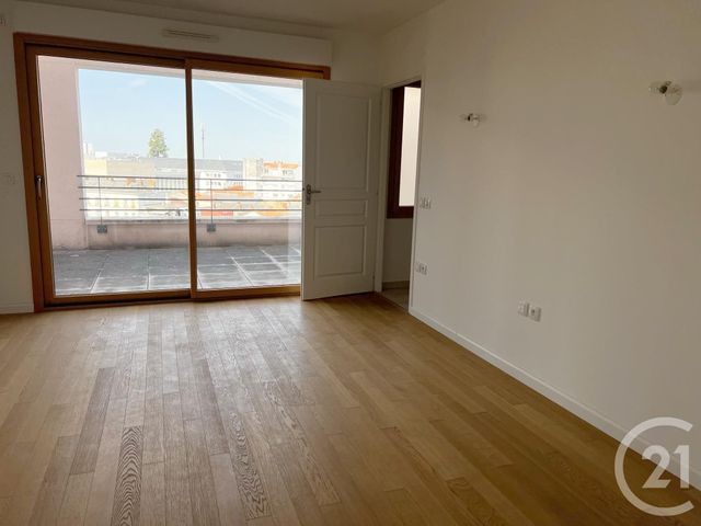Appartement à vendre - 4 pièces - 121,62 m2 - La Roche Sur Yon - 85 - PAYS-DE-LOIRE
