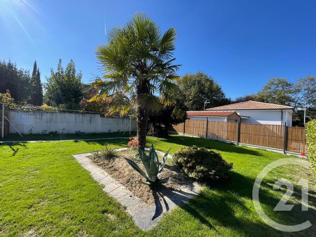 Maison à vendre - 7 pièces - 150 m2 - La Roche Sur Yon - 85 - PAYS-DE-LOIRE