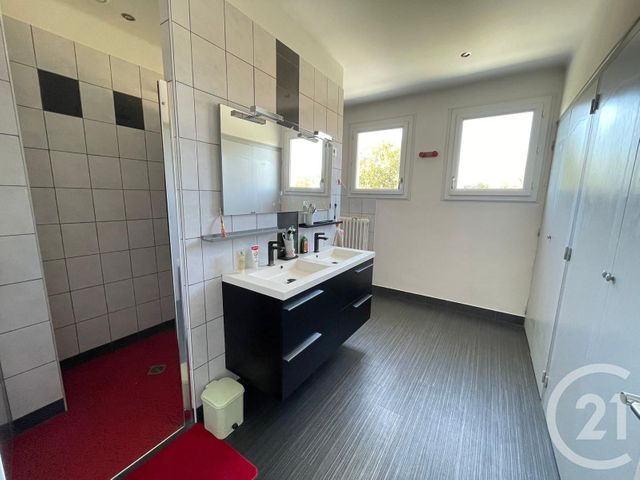 Maison à vendre - 7 pièces - 150 m2 - La Roche Sur Yon - 85 - PAYS-DE-LOIRE