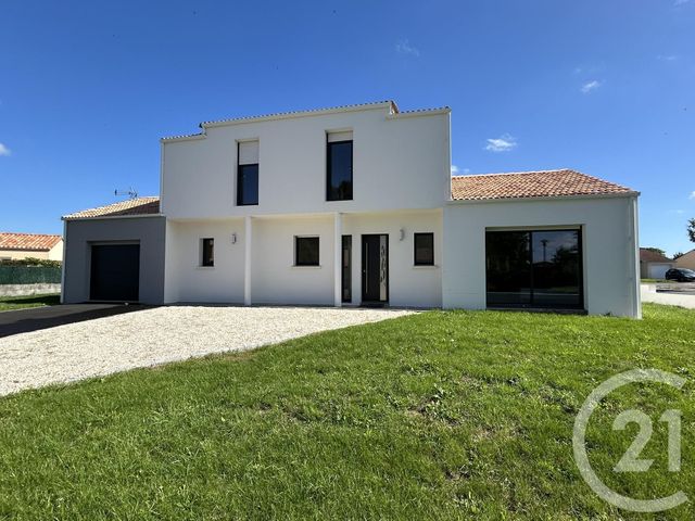 Maison à vendre - 6 pièces - 194 m2 - Les Lucs Sur Boulogne - 85 - PAYS-DE-LOIRE