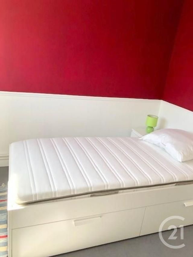 Maison à louer - 7 pièces - 117 m2 - La Roche Sur Yon - 85 - PAYS-DE-LOIRE