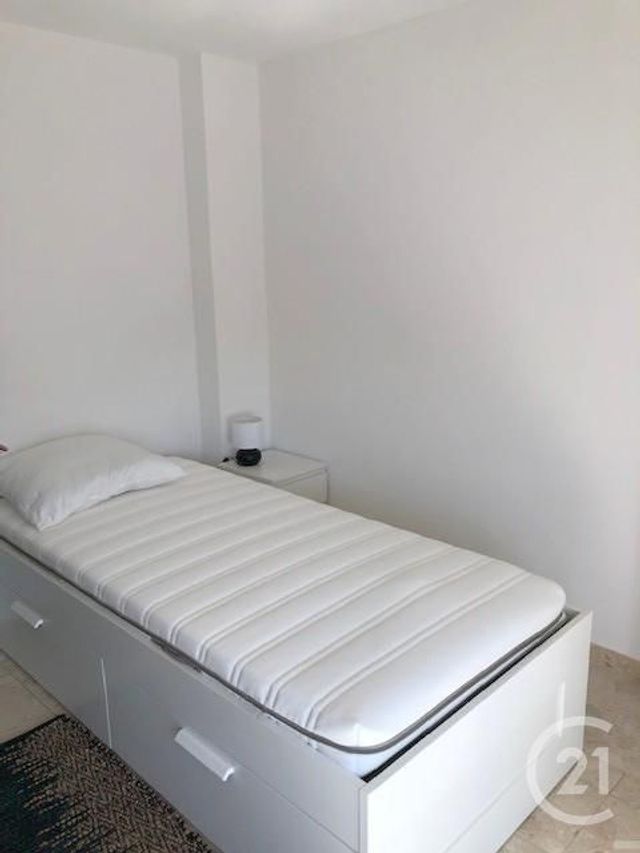 Maison à louer - 7 pièces - 117 m2 - La Roche Sur Yon - 85 - PAYS-DE-LOIRE