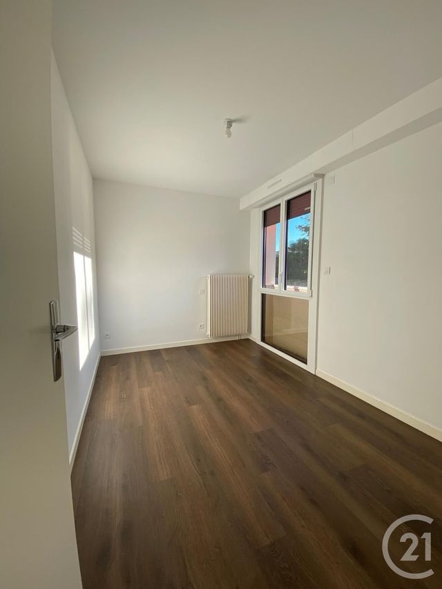 Appartement F3 à louer - 3 pièces - 52,39 m2 - La Roche Sur Yon - 85 - PAYS-DE-LOIRE