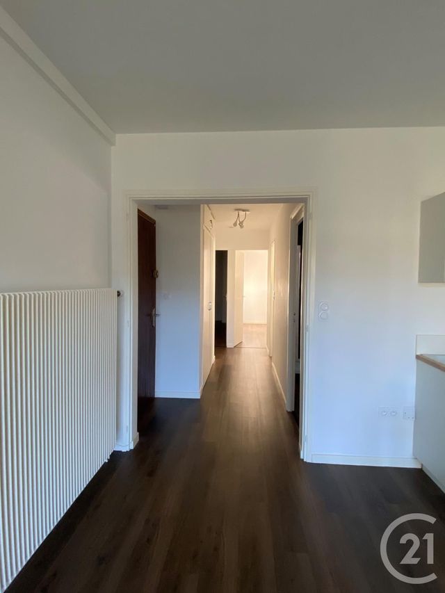 Appartement F3 à louer - 3 pièces - 52,39 m2 - La Roche Sur Yon - 85 - PAYS-DE-LOIRE