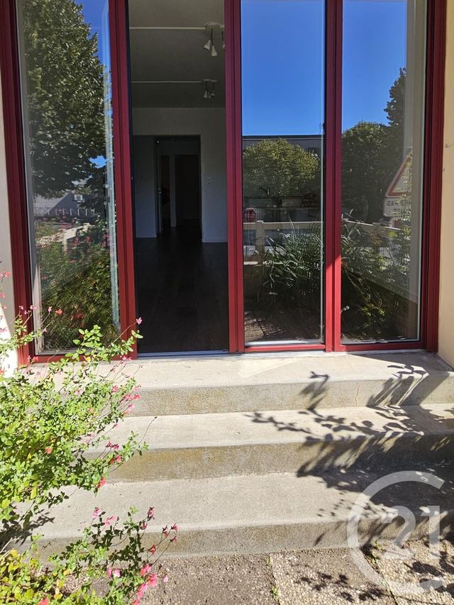 Appartement F3 à louer - 3 pièces - 52,39 m2 - La Roche Sur Yon - 85 - PAYS-DE-LOIRE