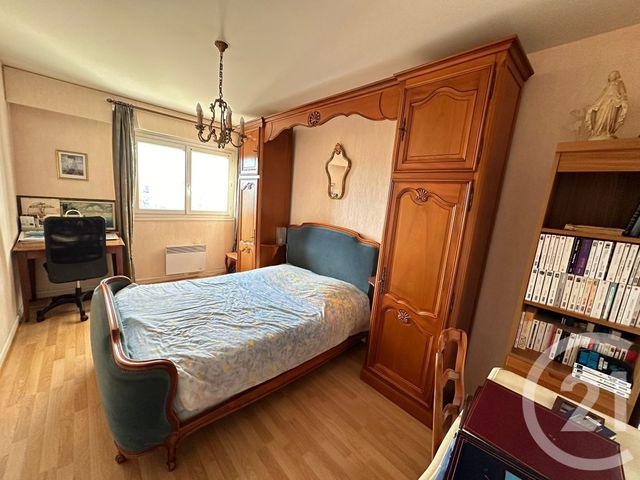 Appartement T4 &agrave; vendre - 4 pi&egrave;ces - 96 m2 - La Roche Sur Yon - 85 - PAYS-DE-LOIRE