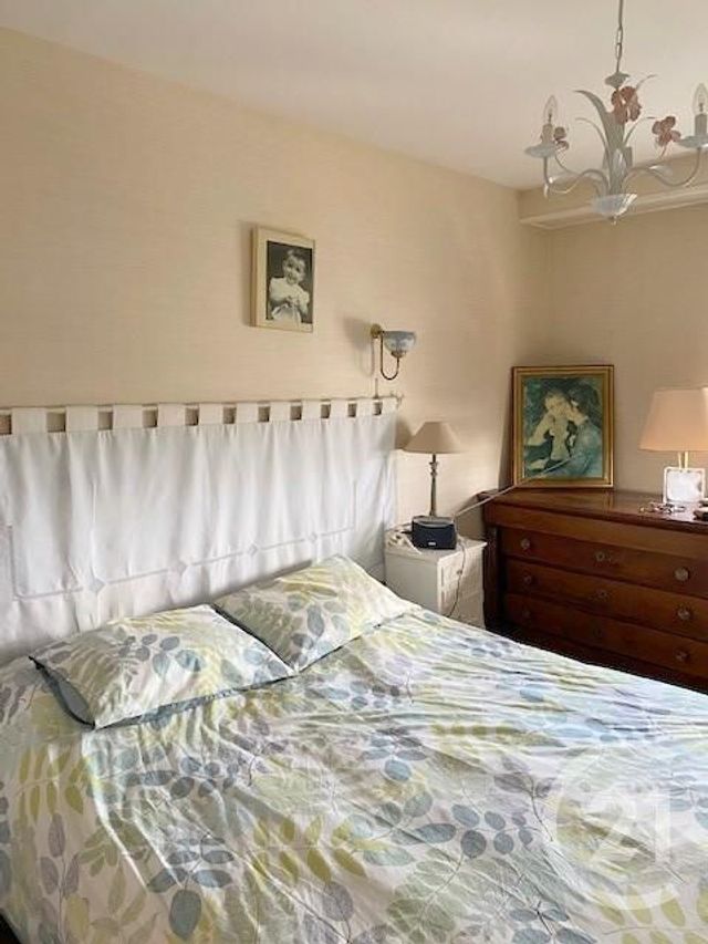 Appartement F5 &agrave; vendre - 5 pi&egrave;ces - 101,66 m2 - La Roche Sur Yon - 85 - PAYS-DE-LOIRE