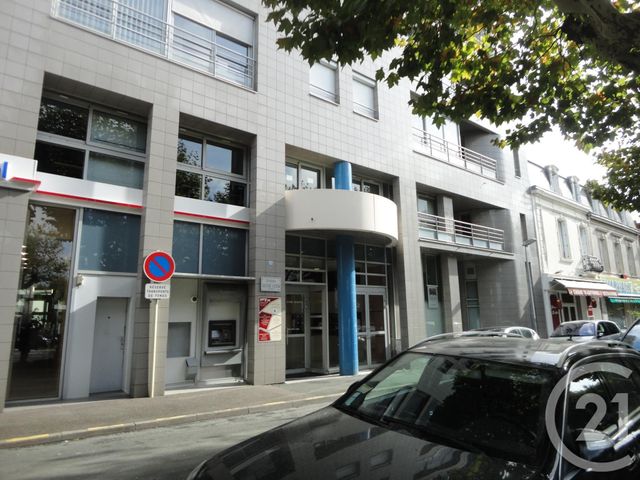 Appartement F5 &agrave; vendre - 5 pi&egrave;ces - 101,66 m2 - La Roche Sur Yon - 85 - PAYS-DE-LOIRE