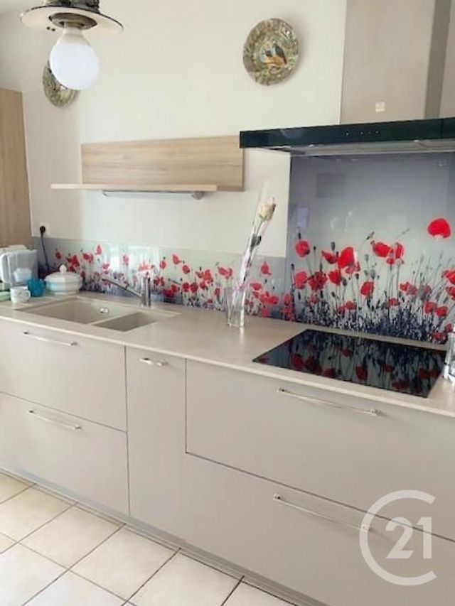 Appartement F5 &agrave; vendre - 5 pi&egrave;ces - 101,66 m2 - La Roche Sur Yon - 85 - PAYS-DE-LOIRE