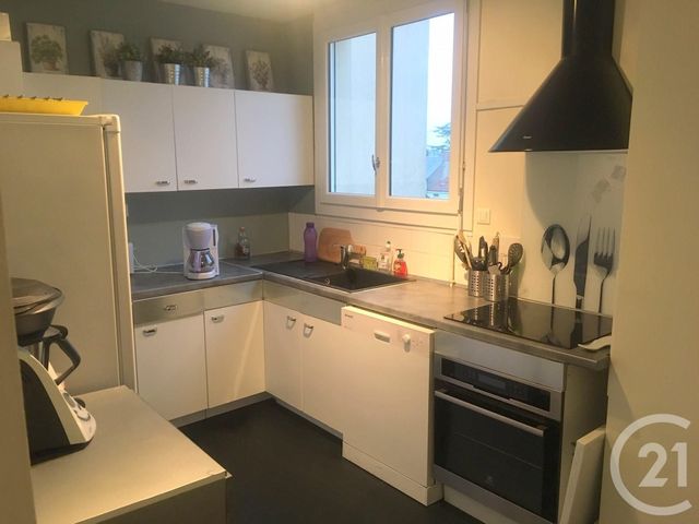 Appartement F3 &agrave; vendre - 3 pi&egrave;ces - 67,45 m2 - La Roche Sur Yon - 85 - PAYS-DE-LOIRE