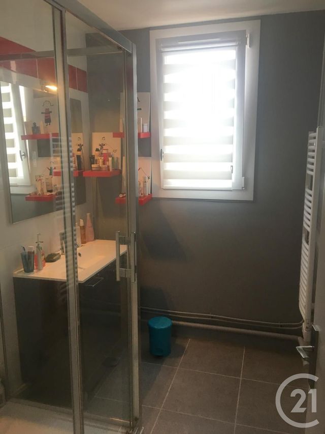 Appartement F3 &agrave; vendre - 3 pi&egrave;ces - 67,45 m2 - La Roche Sur Yon - 85 - PAYS-DE-LOIRE