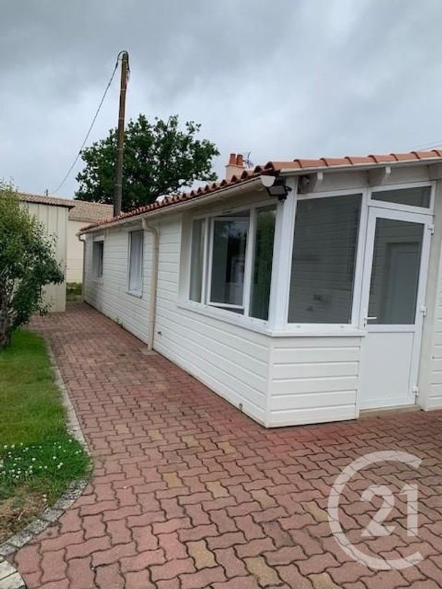 Maison &agrave; louer - 4 pi&egrave;ces - 77,82 m2 - La Roche Sur Yon - 85 - PAYS-DE-LOIRE