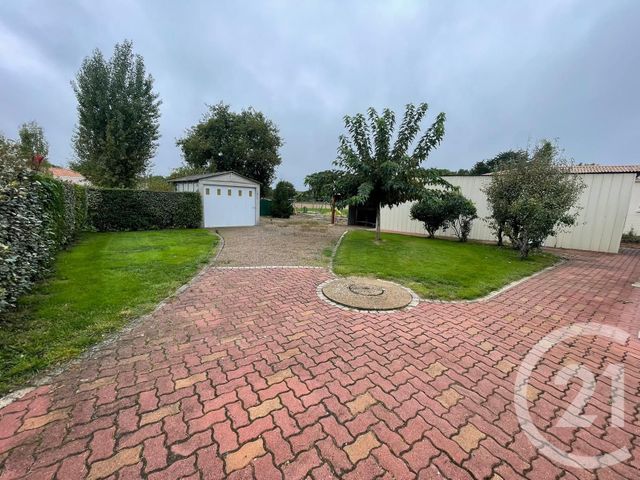 Maison &agrave; louer - 4 pi&egrave;ces - 77,82 m2 - La Roche Sur Yon - 85 - PAYS-DE-LOIRE