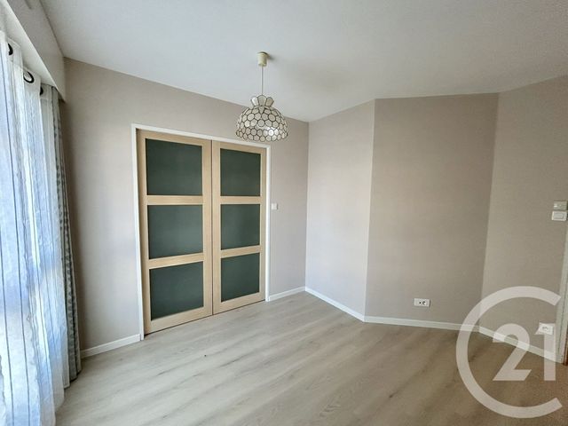 Maison &agrave; vendre - 4 pi&egrave;ces - 95 m2 - La Roche Sur Yon - 85 - PAYS-DE-LOIRE