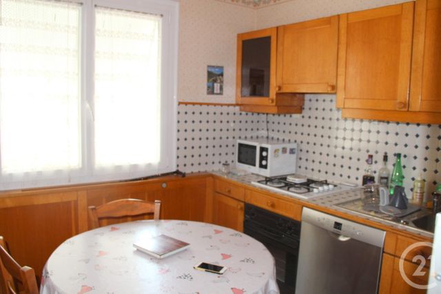 Appartement F4 &agrave; louer - 4 pi&egrave;ces - 74,88 m2 - La Roche Sur Yon - 85 - PAYS-DE-LOIRE