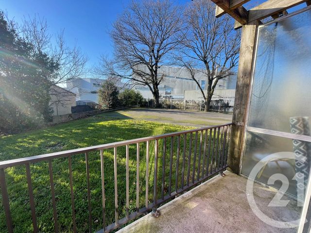 Appartement Studio &agrave; vendre - 1 pi&egrave;ce - 21,89 m2 - La Roche Sur Yon - 85 - PAYS-DE-LOIRE