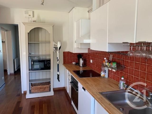 Maison &agrave; louer - 6 pi&egrave;ces - 106,20 m2 - La Roche Sur Yon - 85 - PAYS-DE-LOIRE