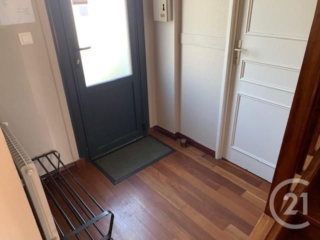 Maison &agrave; louer - 6 pi&egrave;ces - 106,20 m2 - La Roche Sur Yon - 85 - PAYS-DE-LOIRE