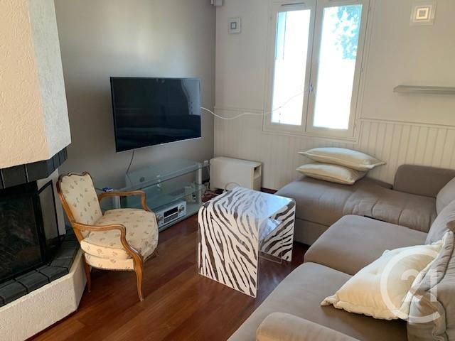 Maison &agrave; louer - 6 pi&egrave;ces - 106,20 m2 - La Roche Sur Yon - 85 - PAYS-DE-LOIRE