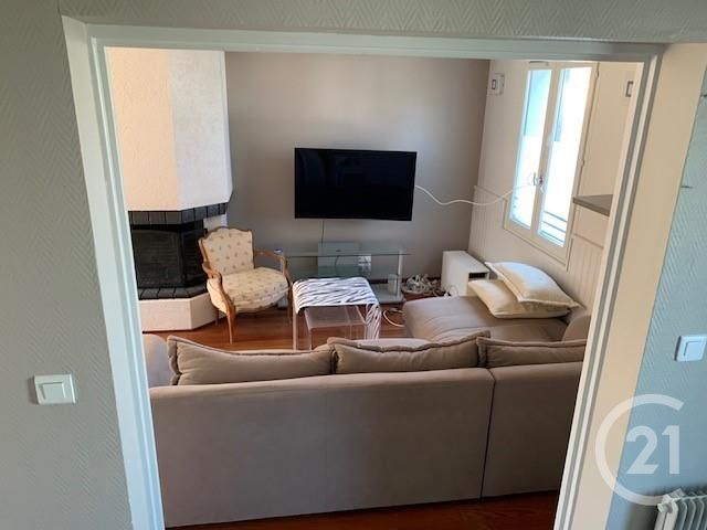 Maison &agrave; louer - 6 pi&egrave;ces - 106,20 m2 - La Roche Sur Yon - 85 - PAYS-DE-LOIRE